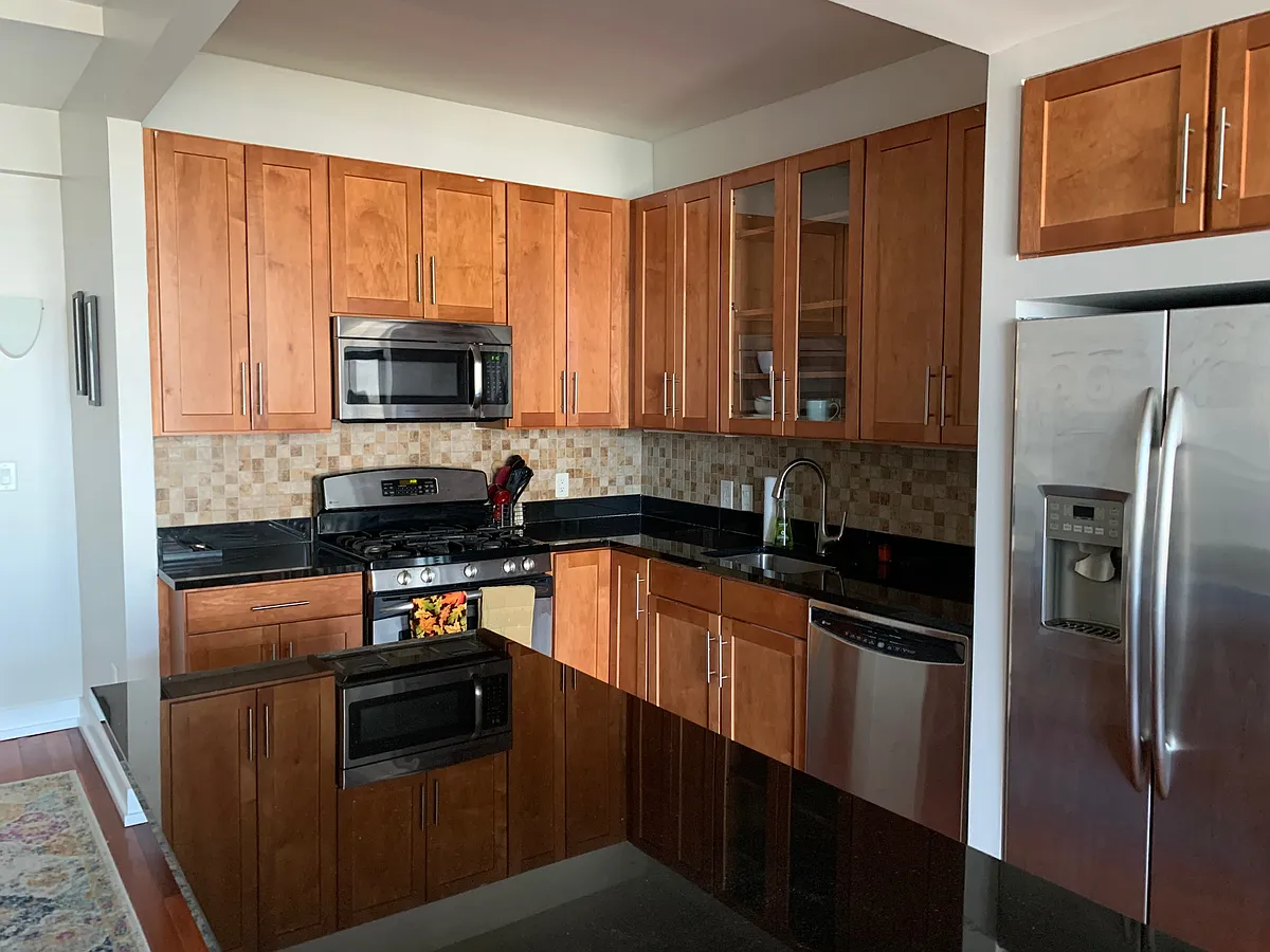 Building Photo - 389 Washington St #20G