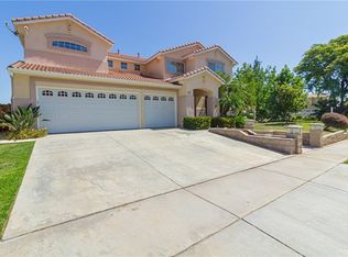 651 Rembrandt Cir, Corona, CA 92882