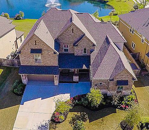 2nd image of 4827 Deepwater Ln