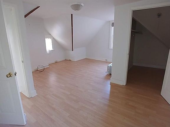 4th image of 1638 Chase Ave #2