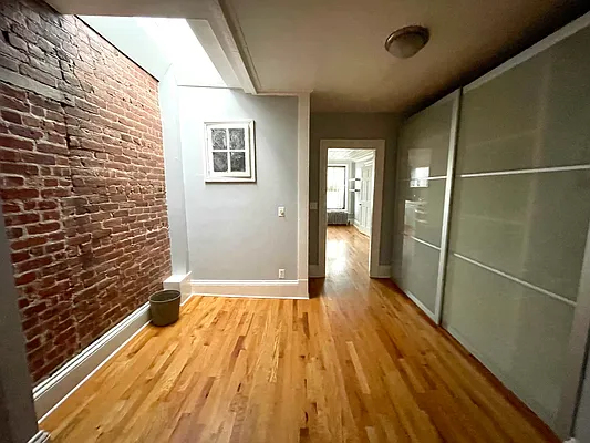 Rented by MySpaceNYC | media 16