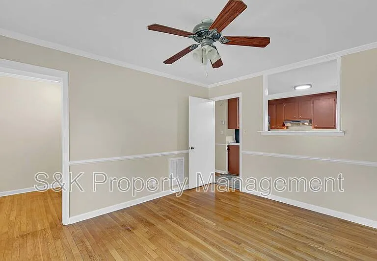 350 Hughes Dr — Photo 12