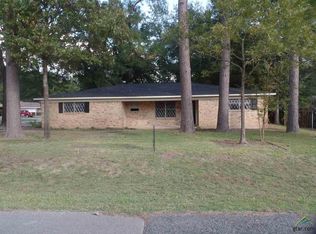 302 Toby Ln, Jacksonville, TX 75766