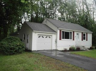 2794 Curry Rd, Schenectady, NY 12303