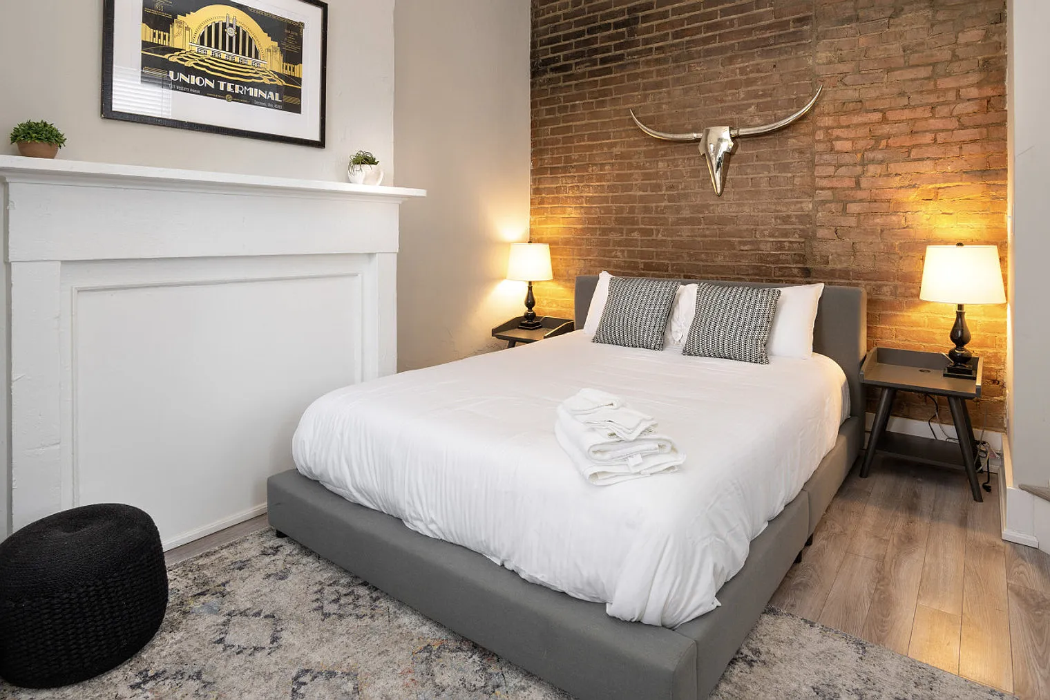 1 bed, 1.0 bath, 914 sqft, $2,133 — Photo 4