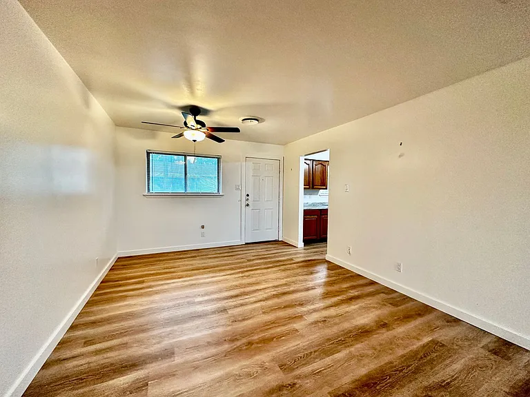 129 Village Dr — Photo 3