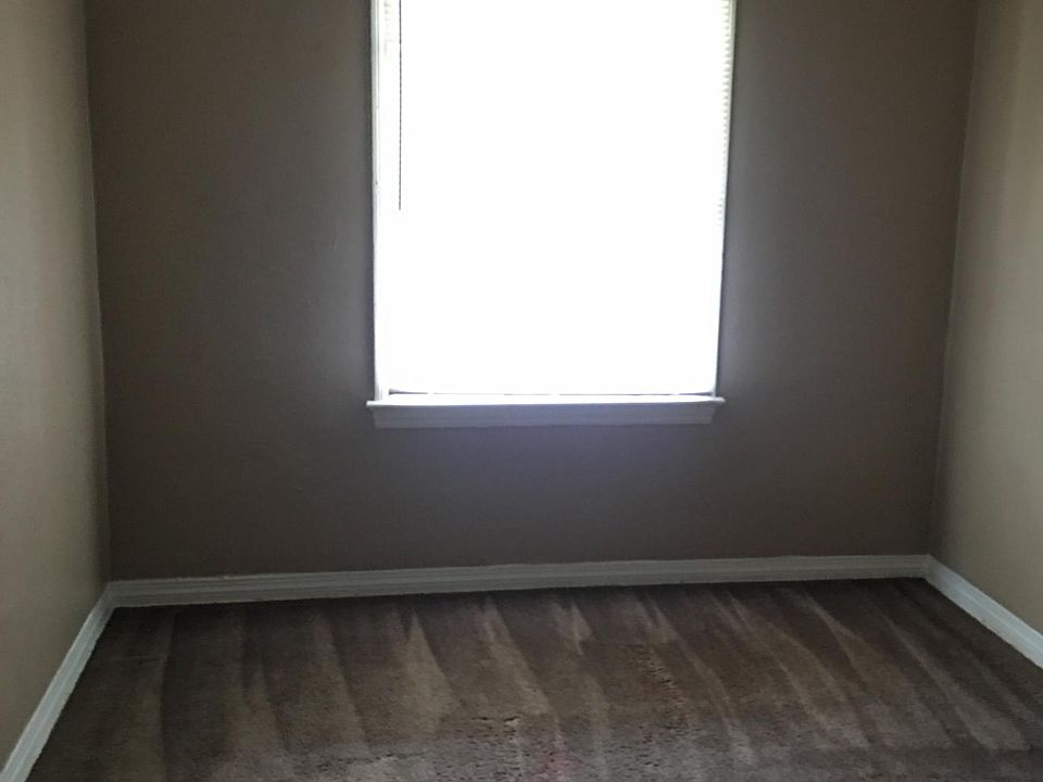 1st image of 2117 NE 17th St
