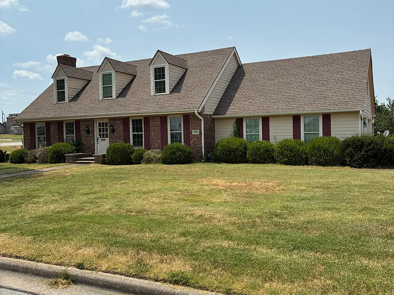 1902 Texas Ave — Photo 1