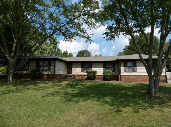 2606 Racquet Club Dr, Murfreesboro, TN 37128