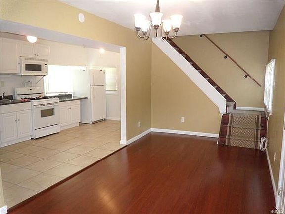 2nd image of 325 Harriman Heights Rd APT C