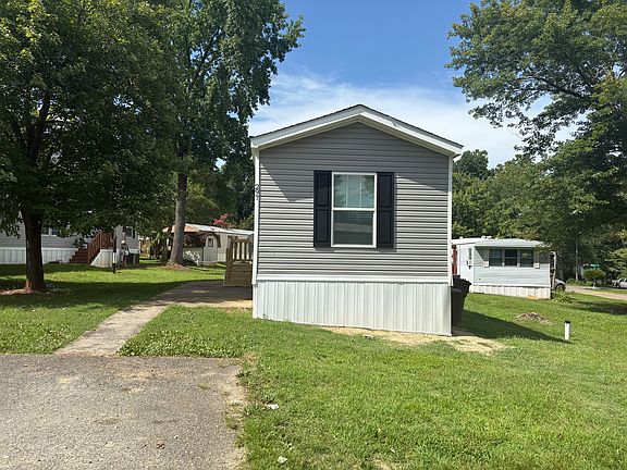 2nd image of 297 Beechnut Ln