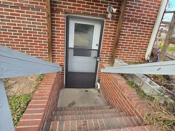 2012 Rice Rd, Sanford, NC 27330