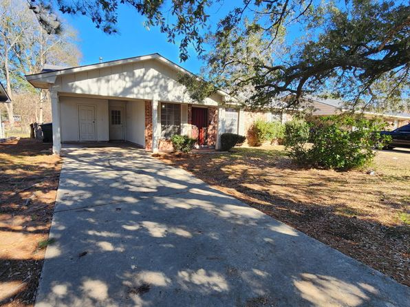 530 Sally Ann Dr