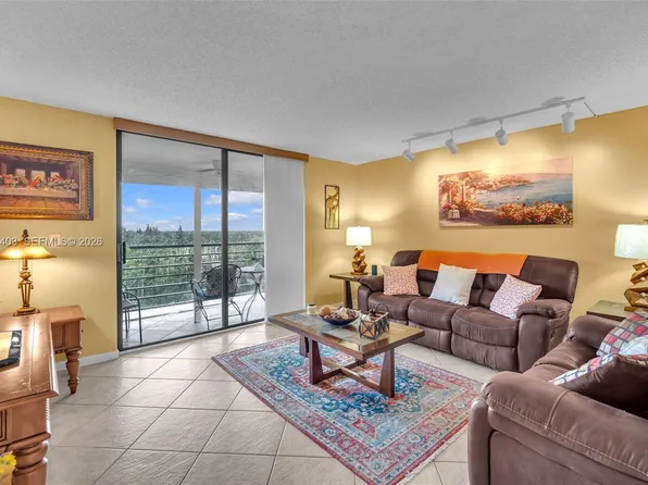 900 Saint Charles Pl #Penthouse 9, Pembroke Pines, FL 33026