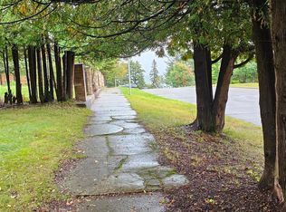 129 3rd Ave, Two Harbors, MN 55616