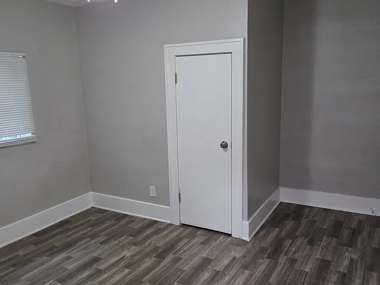 3104 Grand Ave — Photo 5