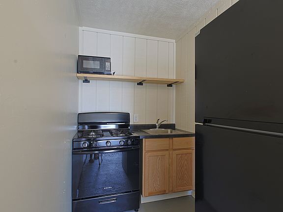 3rd image of 1203 Enterprise Way Unit 141