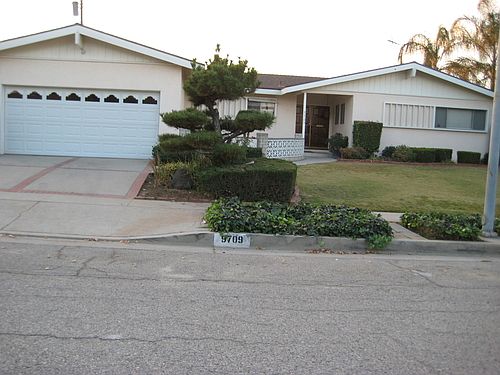 2nd image of 2450 Marino Dr
