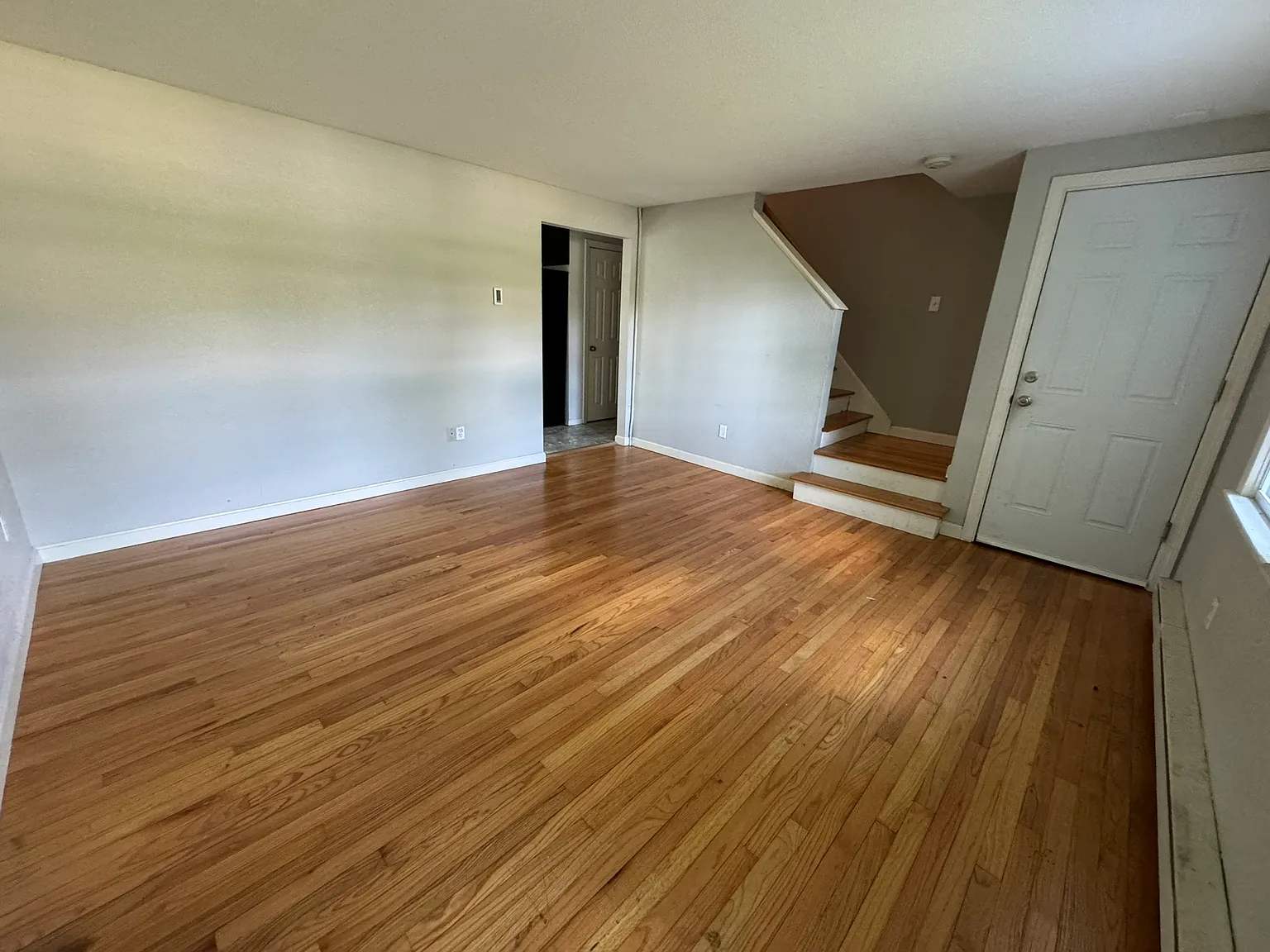 87 South Silver Lane - 2 — Photo 3