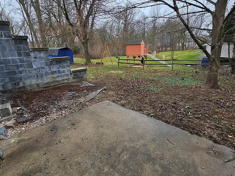 450 Garland Cir — Photo 23