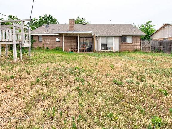 2nd image of 2325 Kerry Ln