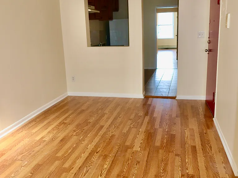 151 Christopher Columbus Dr #1F — Photo 9