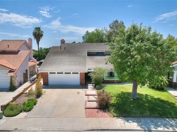 14 Stagecoach Dr, Pomona, CA 91766