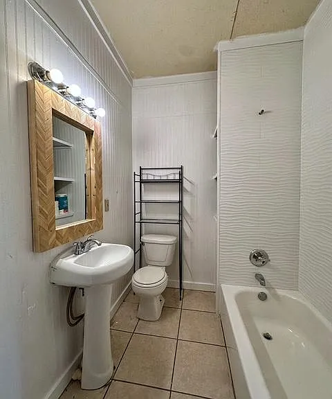 Unit Photo