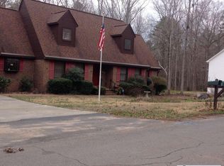 154 Briarcliff Rd, Central, SC 29630