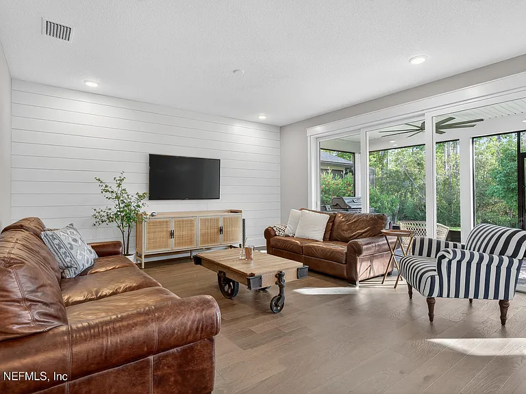 434 Settlers Landing Dr #1 — Photo 13
