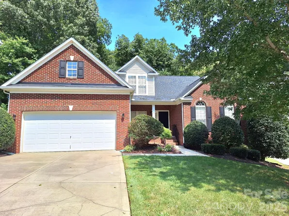 2141 Lord Proprietor Ln, Waxhaw, NC 28173