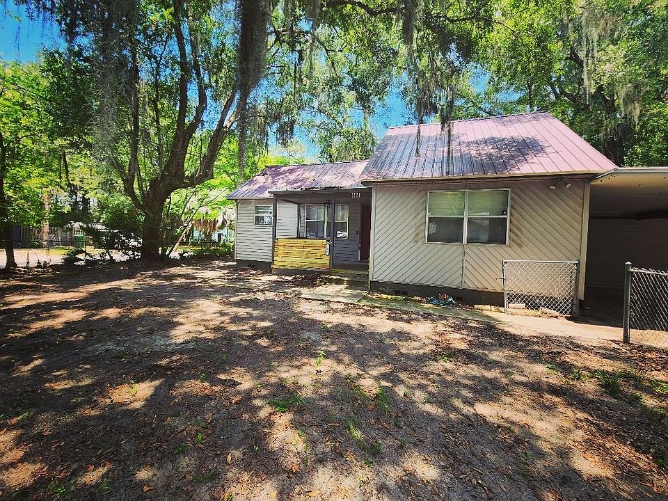 1st image of 106 Williams St