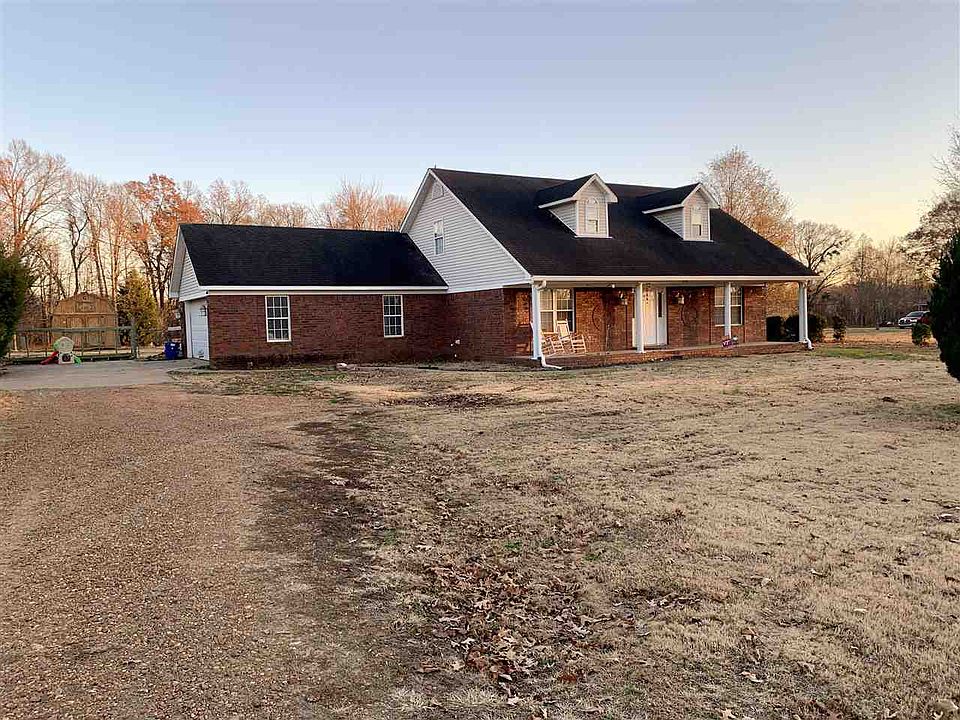 1st image of 250 McCullough Cir