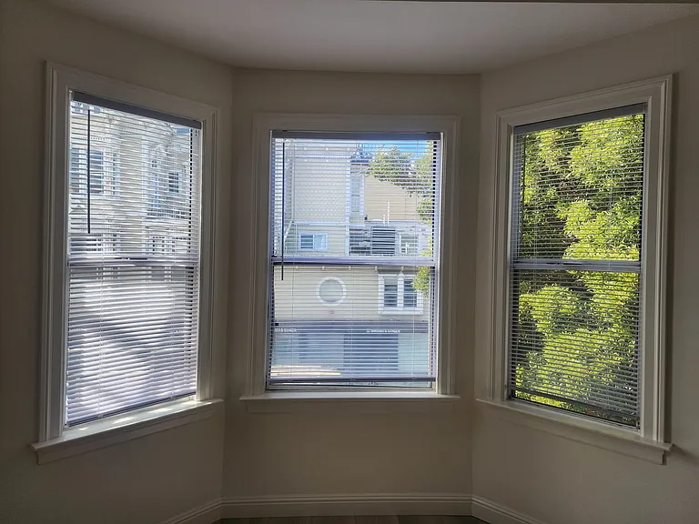 1600 Vallejo St #4 — Photo 2