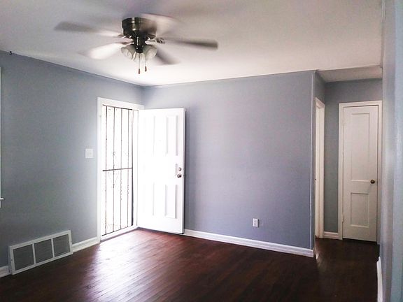 4th image of 4706 Prescott Ave