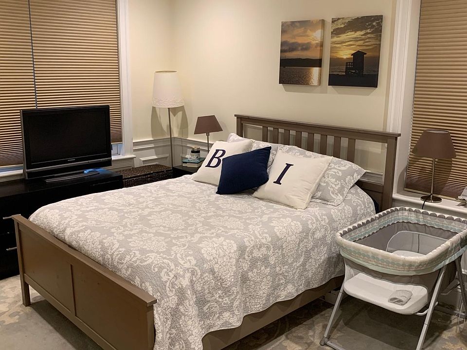 2nd image of 217 Boylston St #1