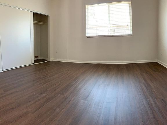 4th image of 5414 Monroe St #5414