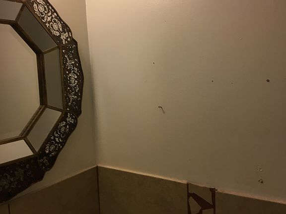 1/2 bath