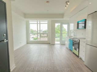 851 Sheppard Ave W #37, Toronto, ON M3H 2T4