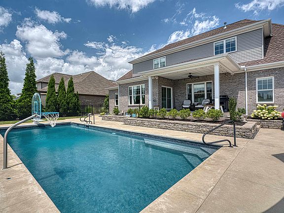 3rd image of 2159 Sable Way