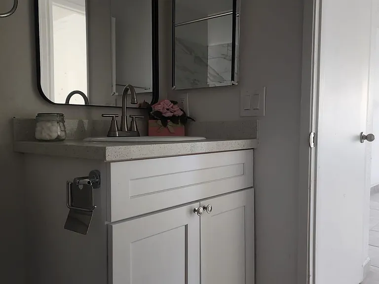 8530 Cedros Ave #11 — Photo 10