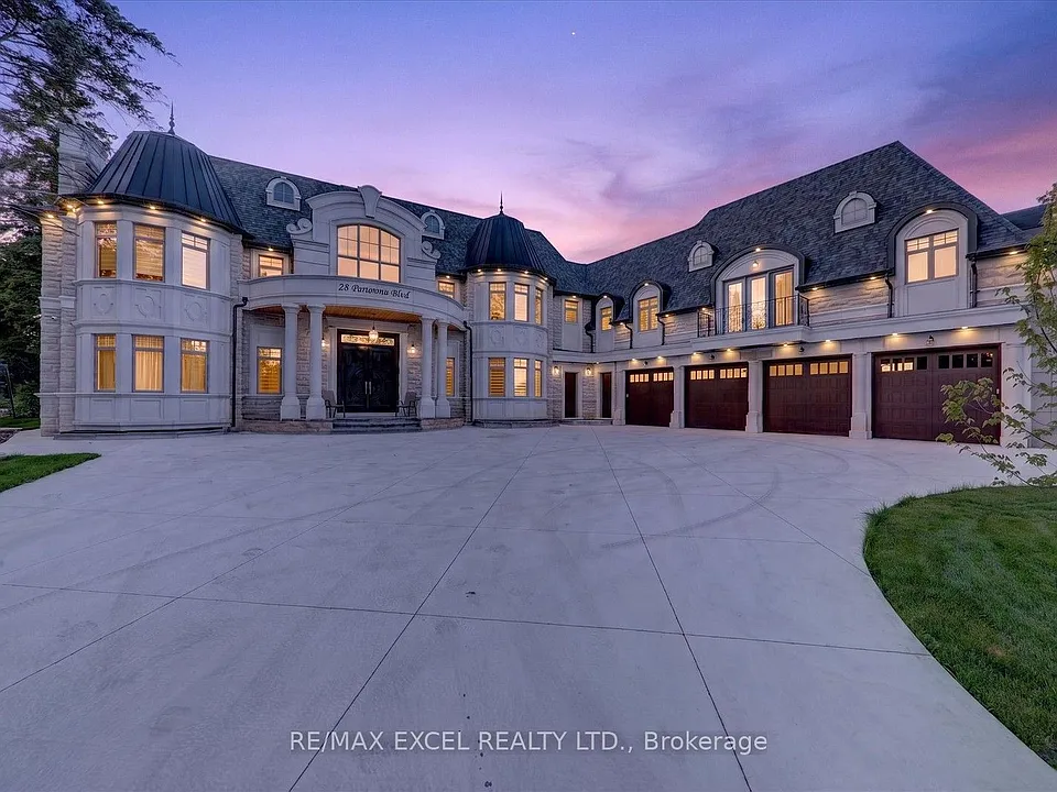 28 Personna Blvd