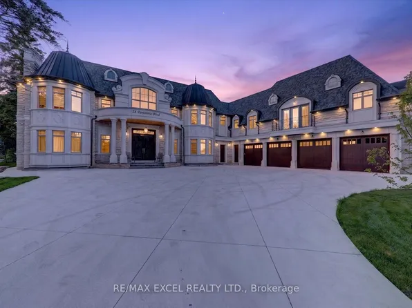 28 Personna Blvd, Markham, ON L6C 1E9