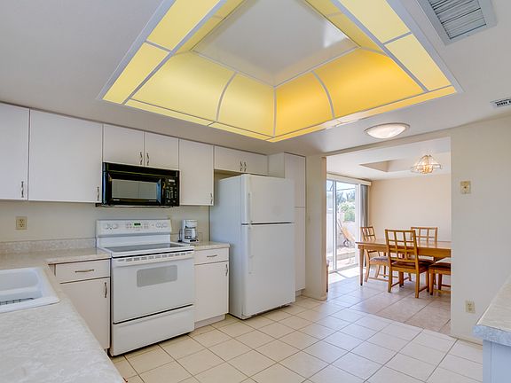 3rd image of 14419 N Calle Del Oro