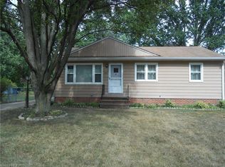 4483 Selhurst Rd, North Olmsted, OH