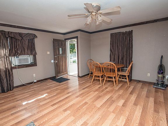 5th image of 21322 Chicot Rd