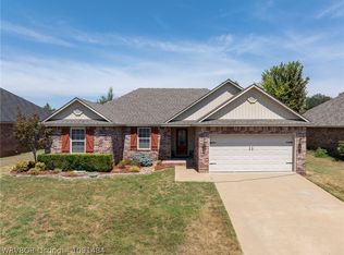 1808 Fairbanks Dr, Barling, AR 72923