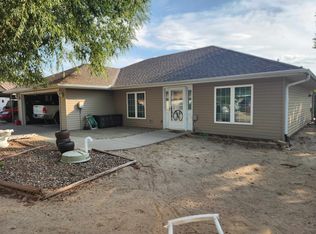 58 W Sandy Ridge Rd, Columbus, NE 68601