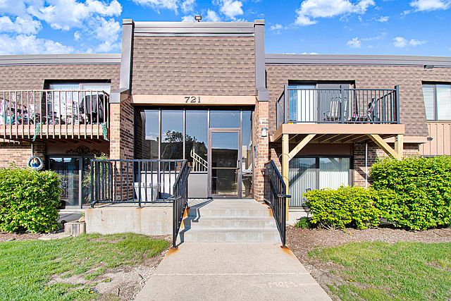 1st image of 721 Tipperary Ct APT 1A