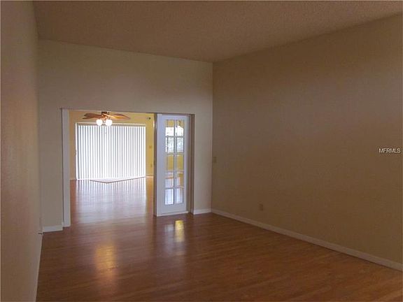 4th image of 12101 Shady Forest Dr